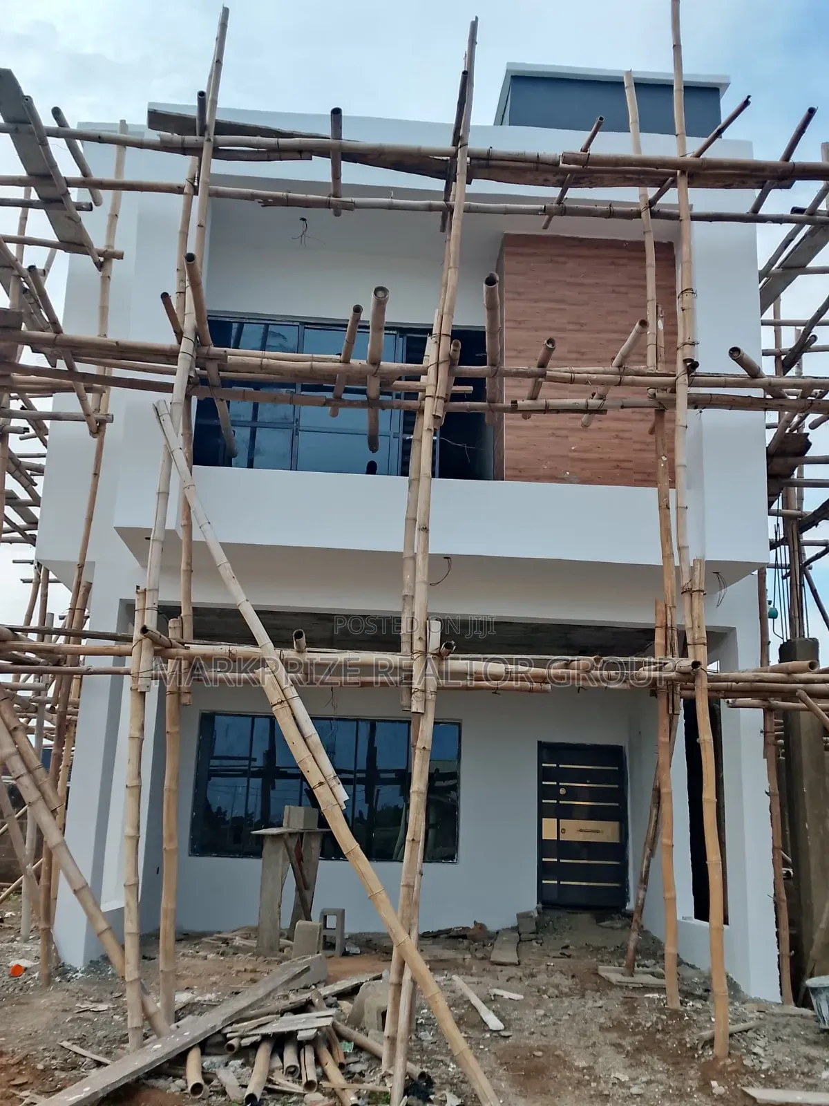 3bdrm Duplex in Alagbaka Gra Akure for sale