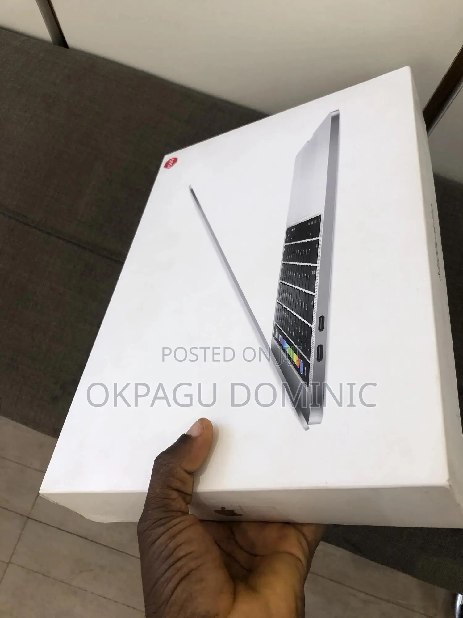 Laptop Apple MacBook 2018 8GB Intel Core I5 SSD 256GB