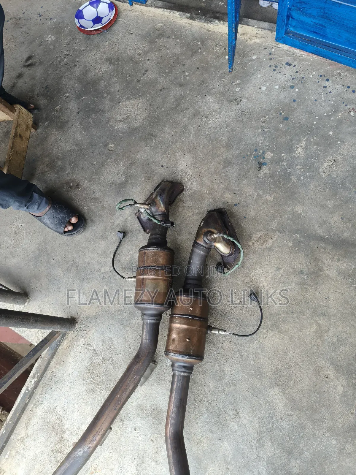 Exhaust Pipe and Catalyst