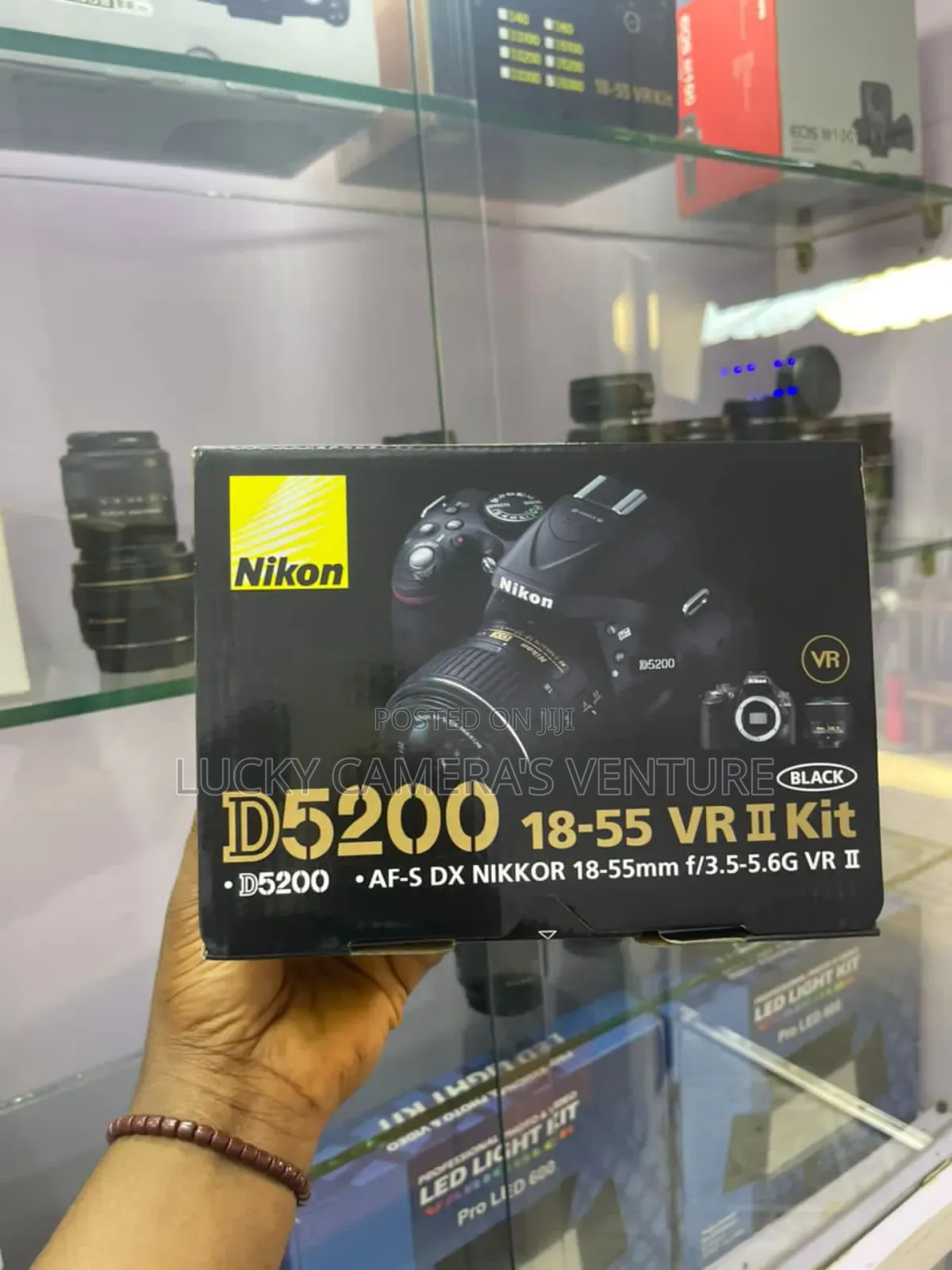 Nikon D5200,With 18 - 55mm Lens