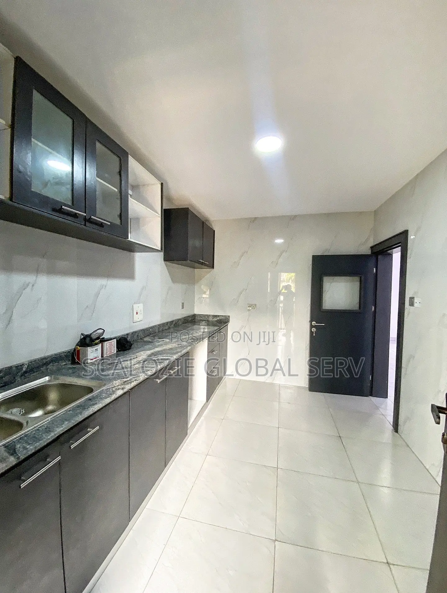 3bdrm Apartment in Old GRA for rent