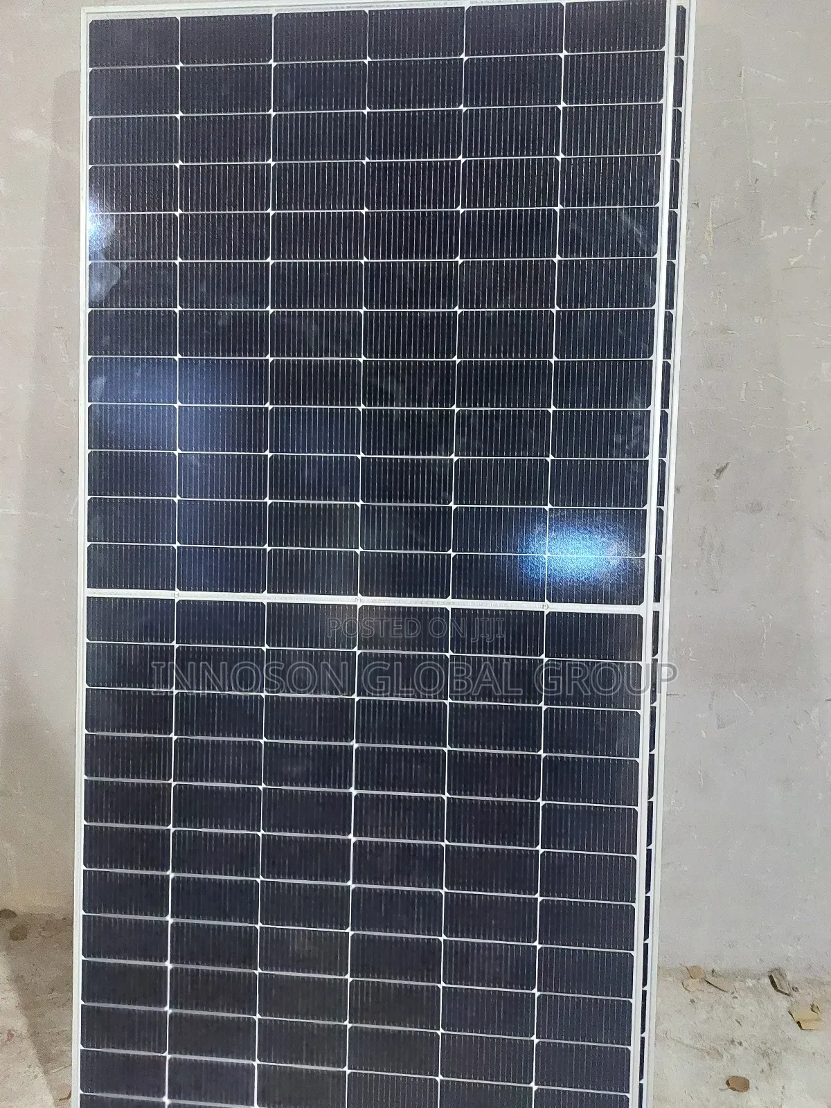 600w Jinko Solar Panel