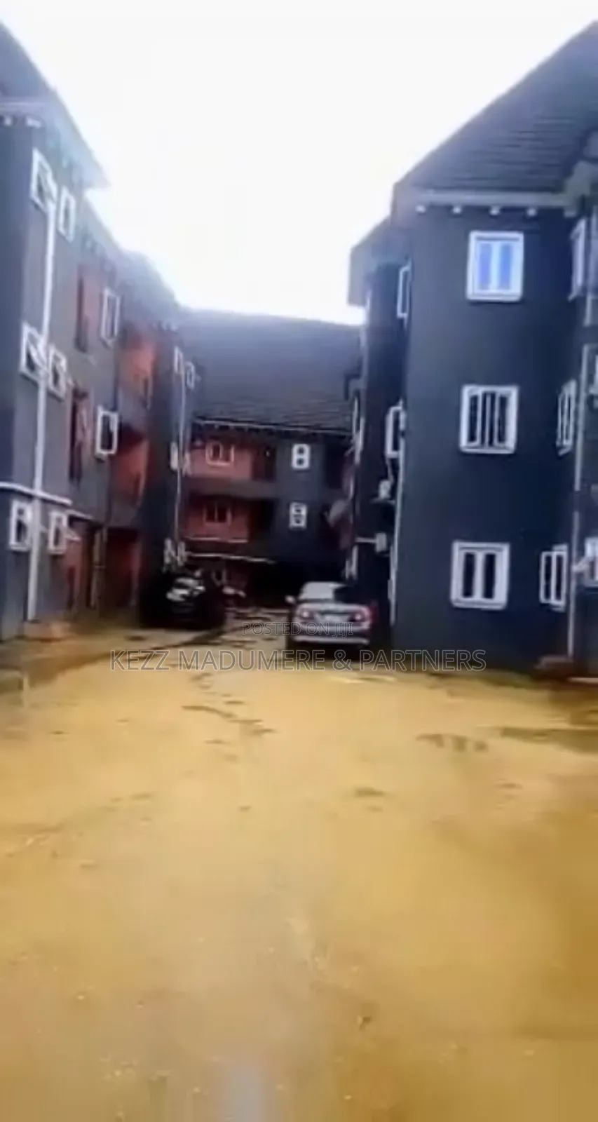 18bdrm Block of Flats in Cedarwood Estate for sale