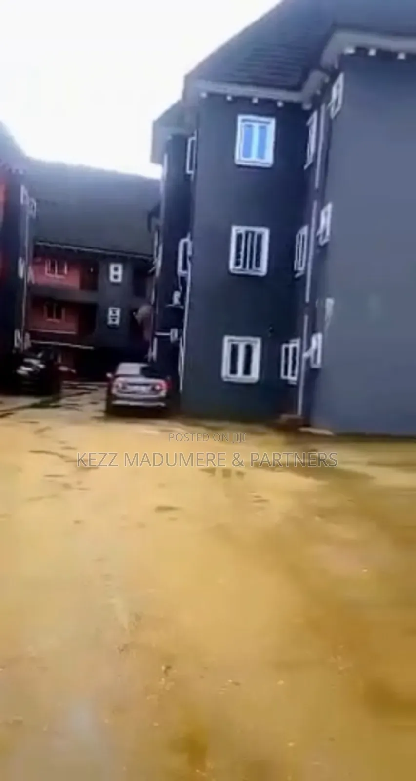 18bdrm Block of Flats in Cedarwood Estate for sale
