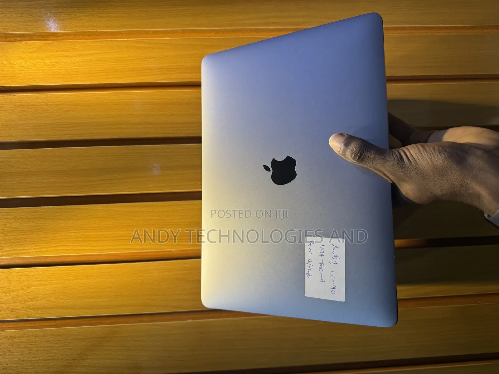 Laptop Apple MacBook Pro 2020 M1 16GB Apple M1 SSD 512GB