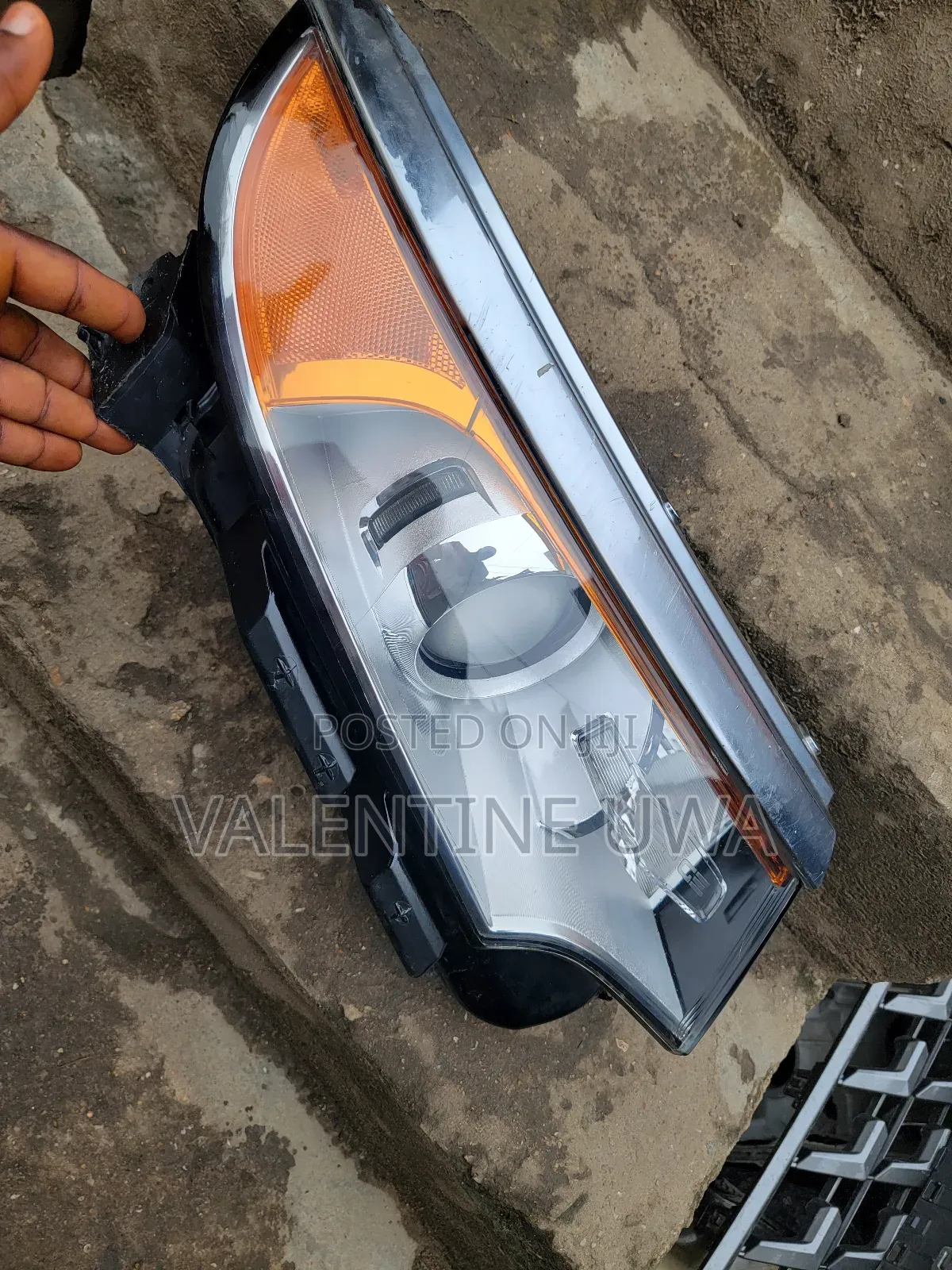 Edge 2012 Headlamp