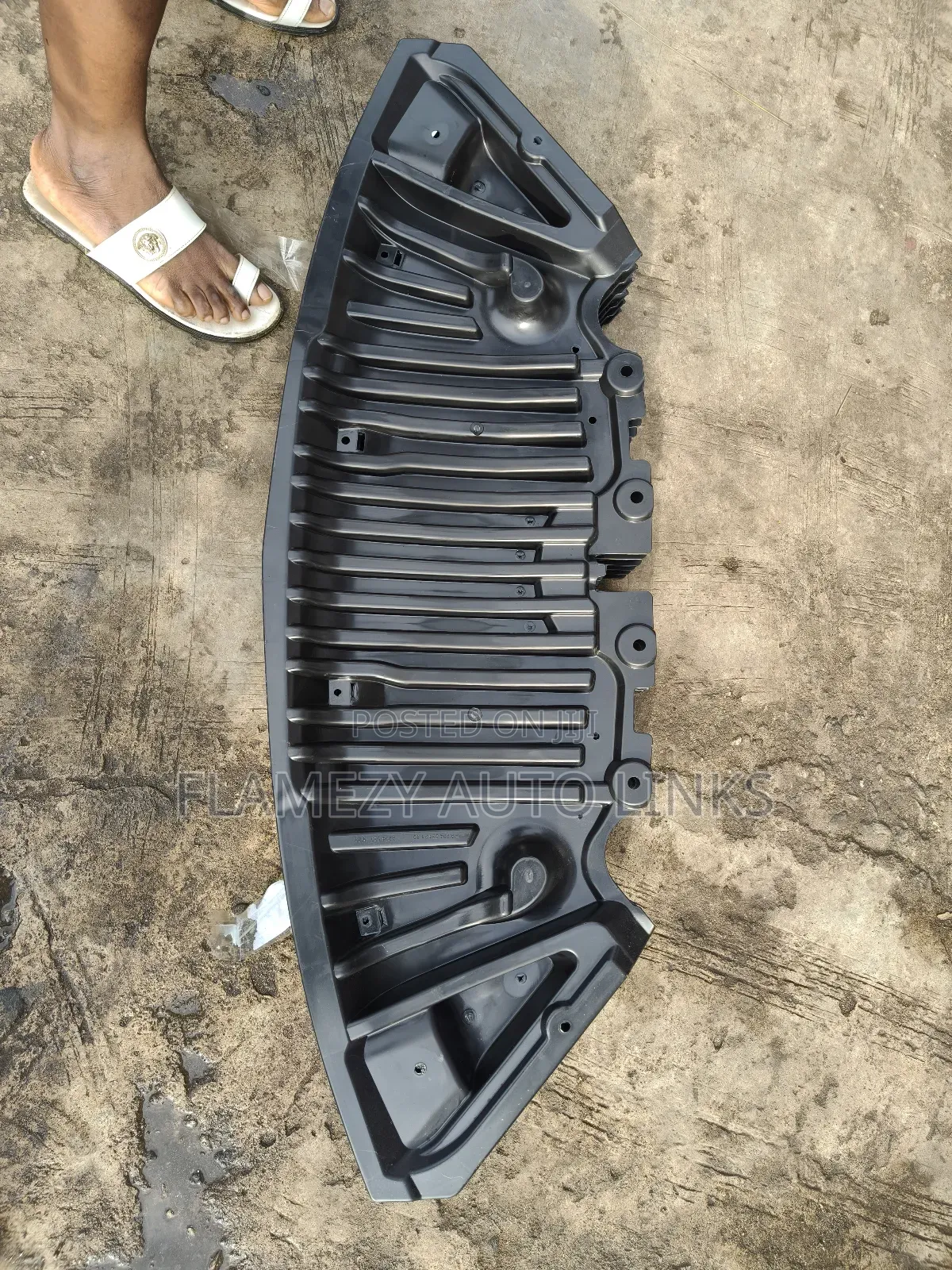 GLK 350 Dust Cover or Radiator Protector