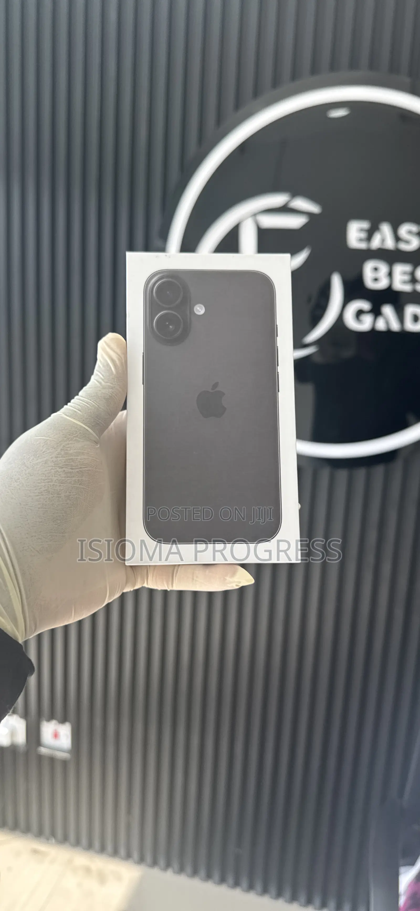 New Apple iPhone 16 128 GB Black