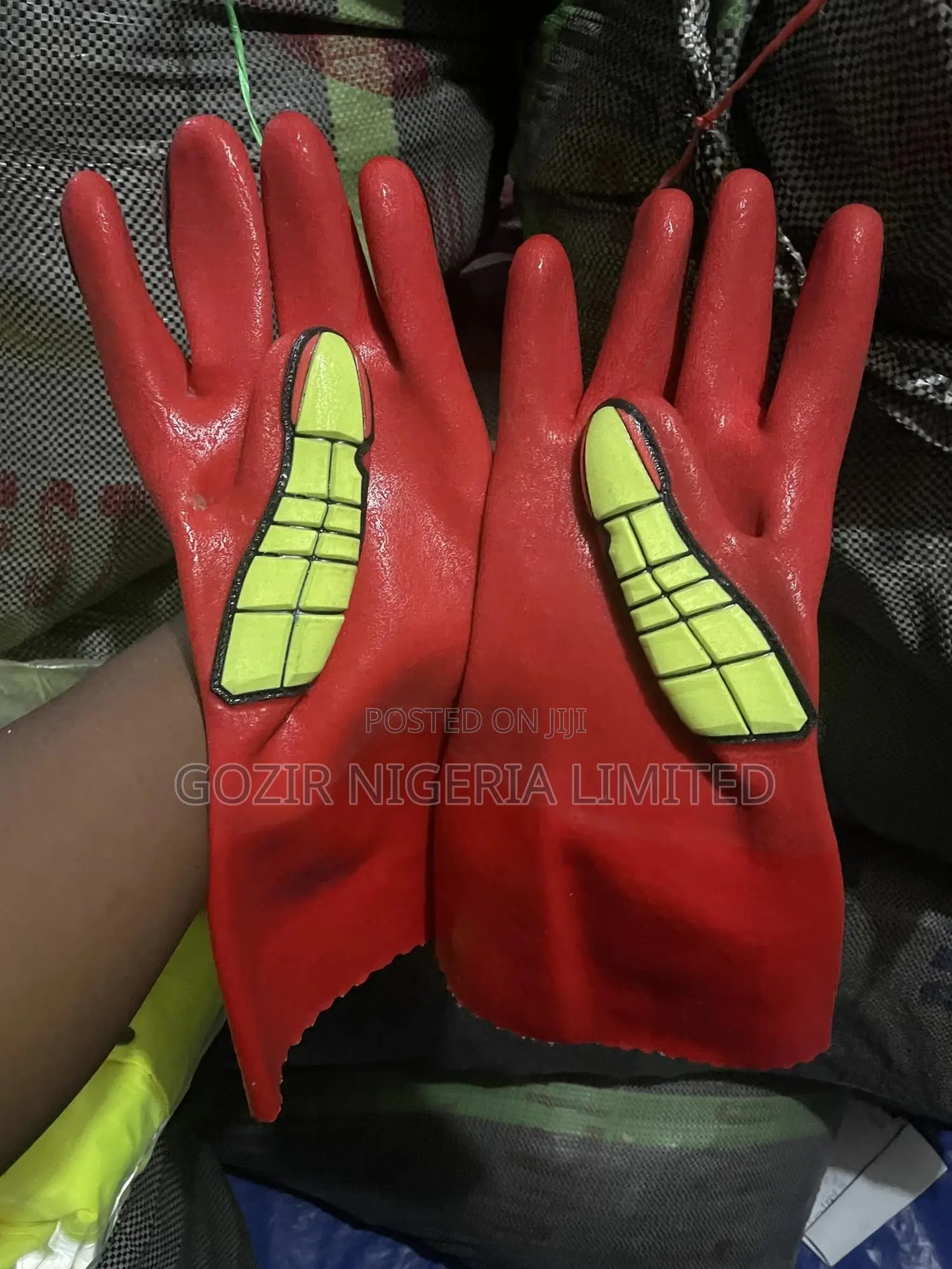 Ringers Gloves Cut 5 Chemical Gloves
