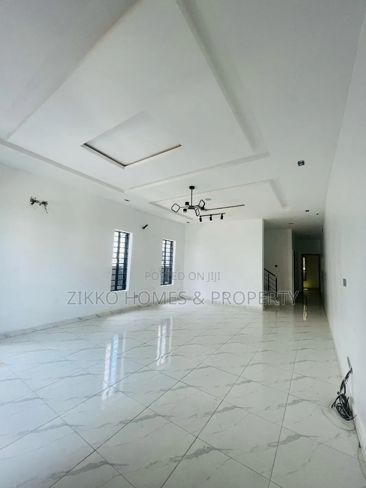 4bdrm Duplex in Lekky County, Lekki for sale