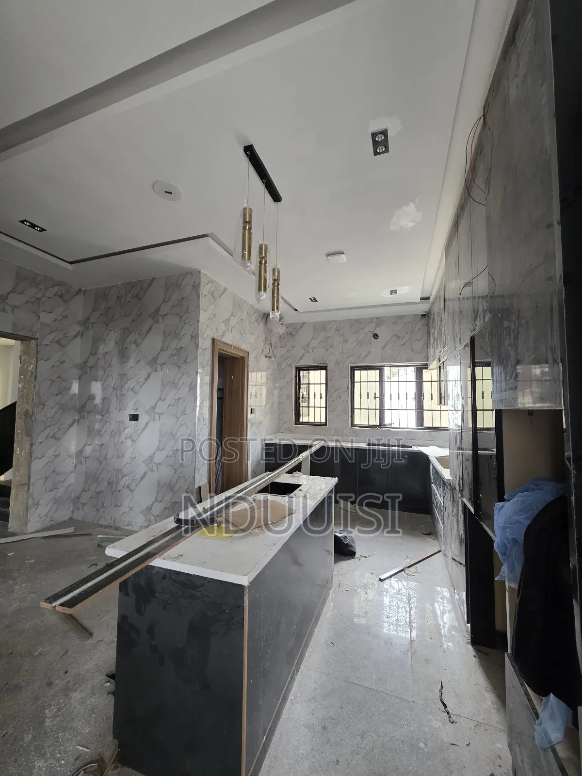 5bdrm Duplex in Asokoro for sale