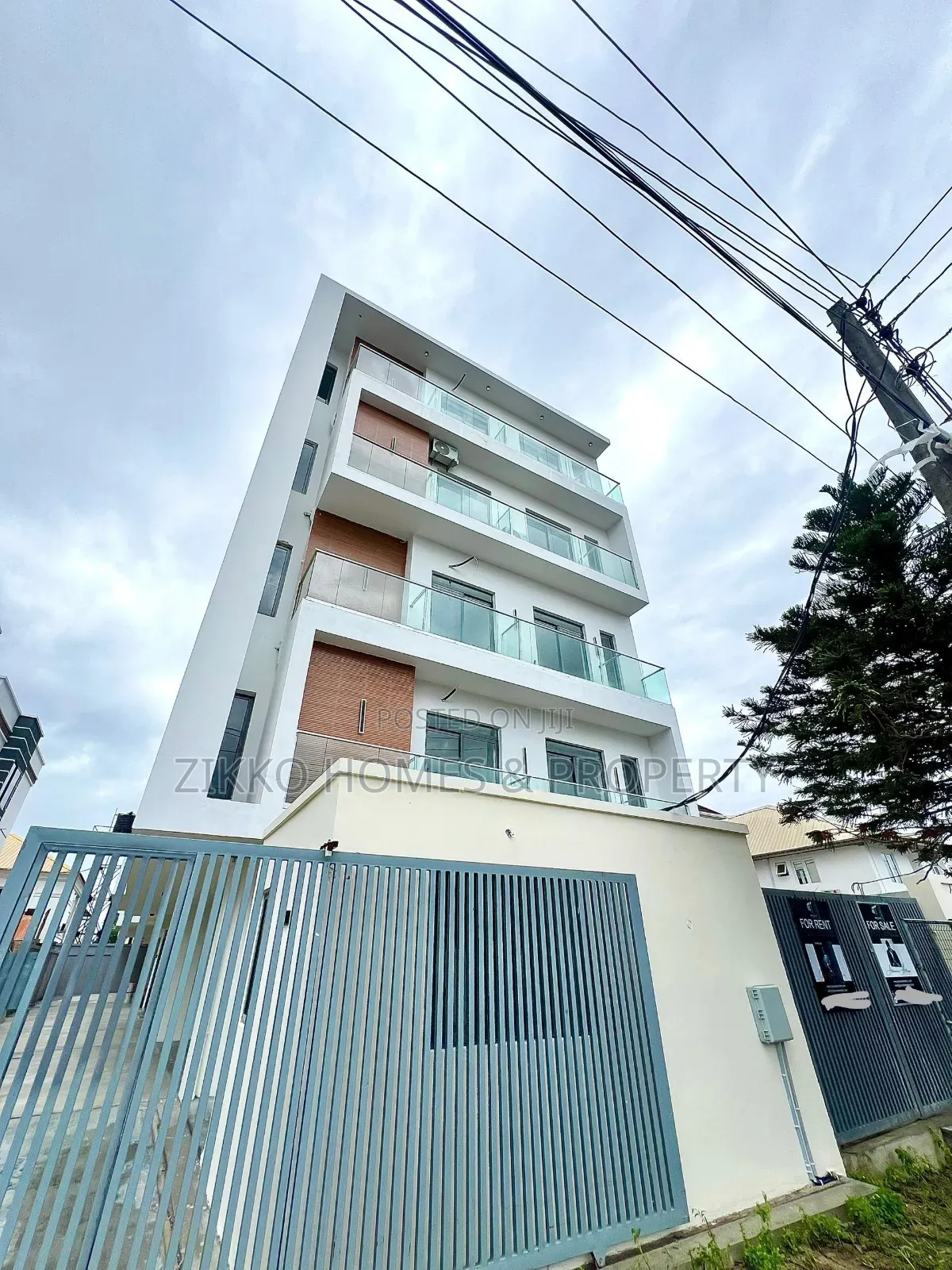 3bdrm Apartment in Lekki for sale