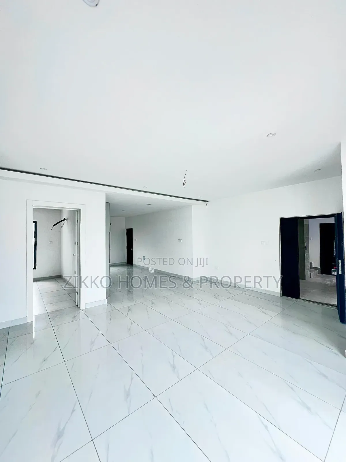 3bdrm Apartment in Lekki for sale