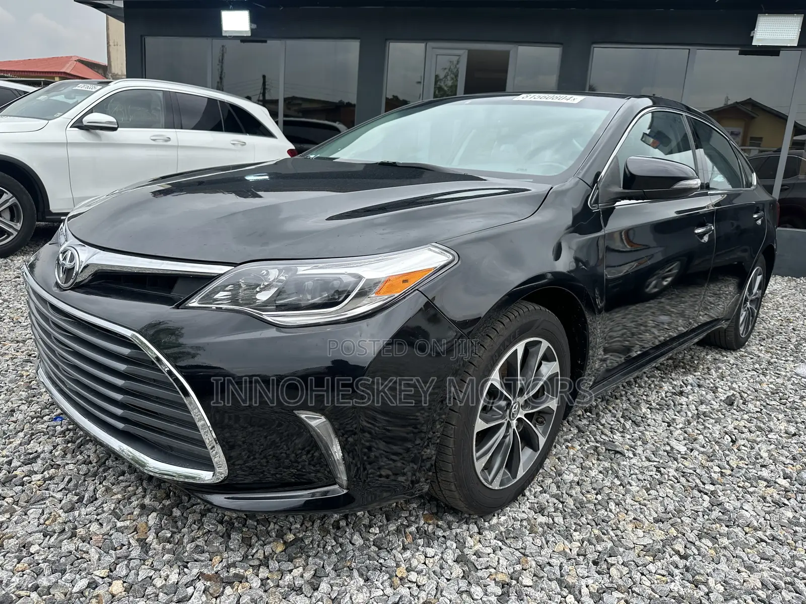 Toyota Avalon XLE Premium FWD Sedan (3.6L 6cyl 6A) 2016 Black