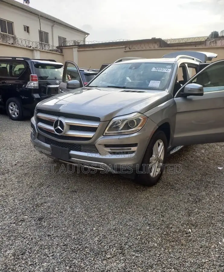 Mercedes-Benz GL-Class GL450 4MATIC 4dr SUV AWD (4.7L 8cyl Turbo 7A)
