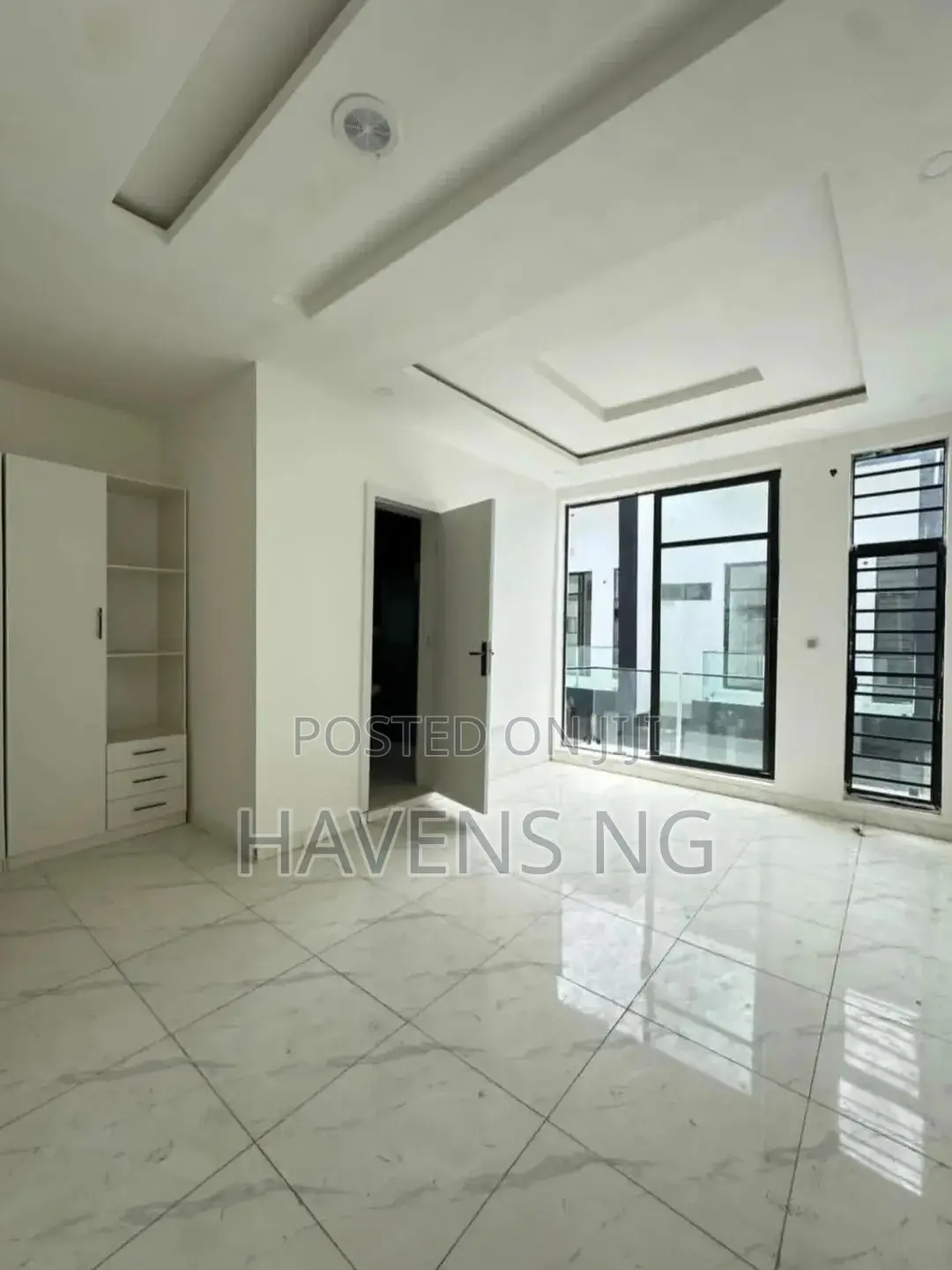 3bdrm Townhouse/Terrace in Ikota for sale