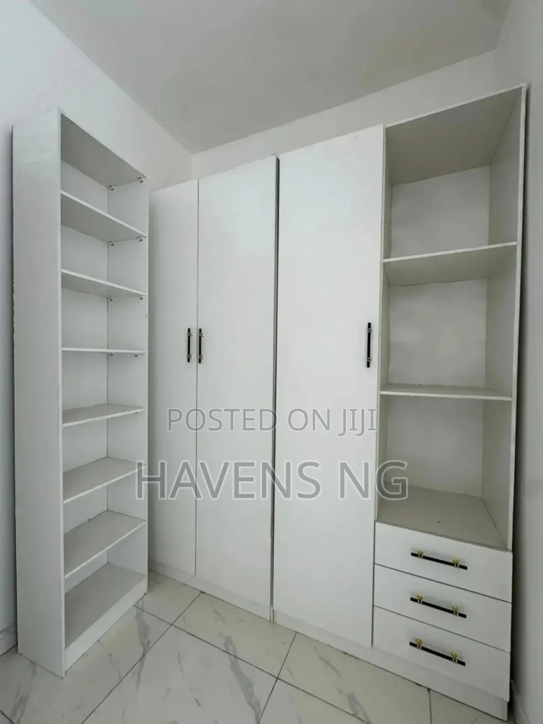 3bdrm Townhouse/Terrace in Ikota for sale