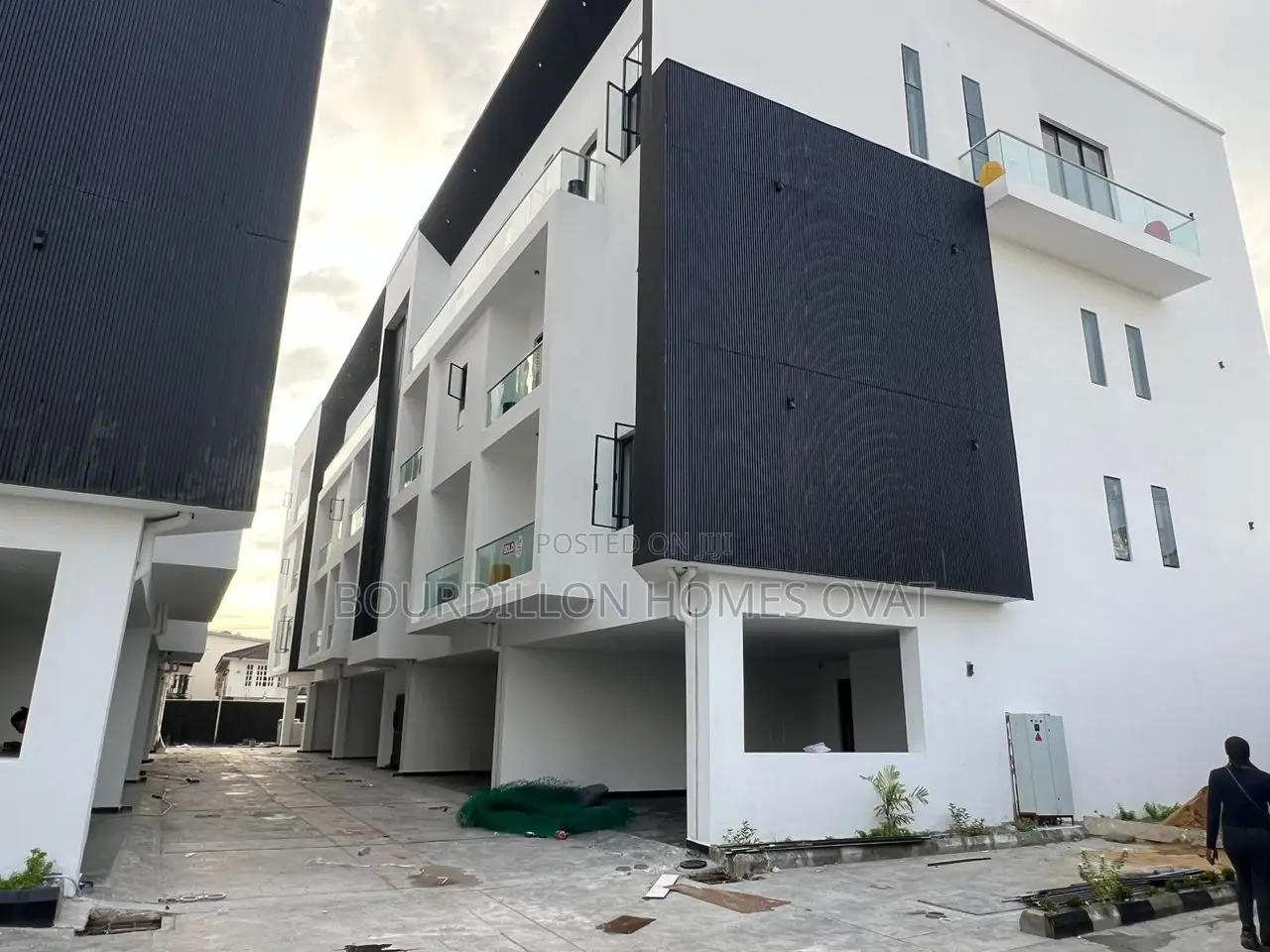 4bdrm Duplex in Ikate for sale