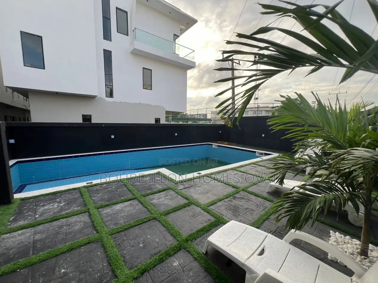 4bdrm Duplex in Ikate for sale