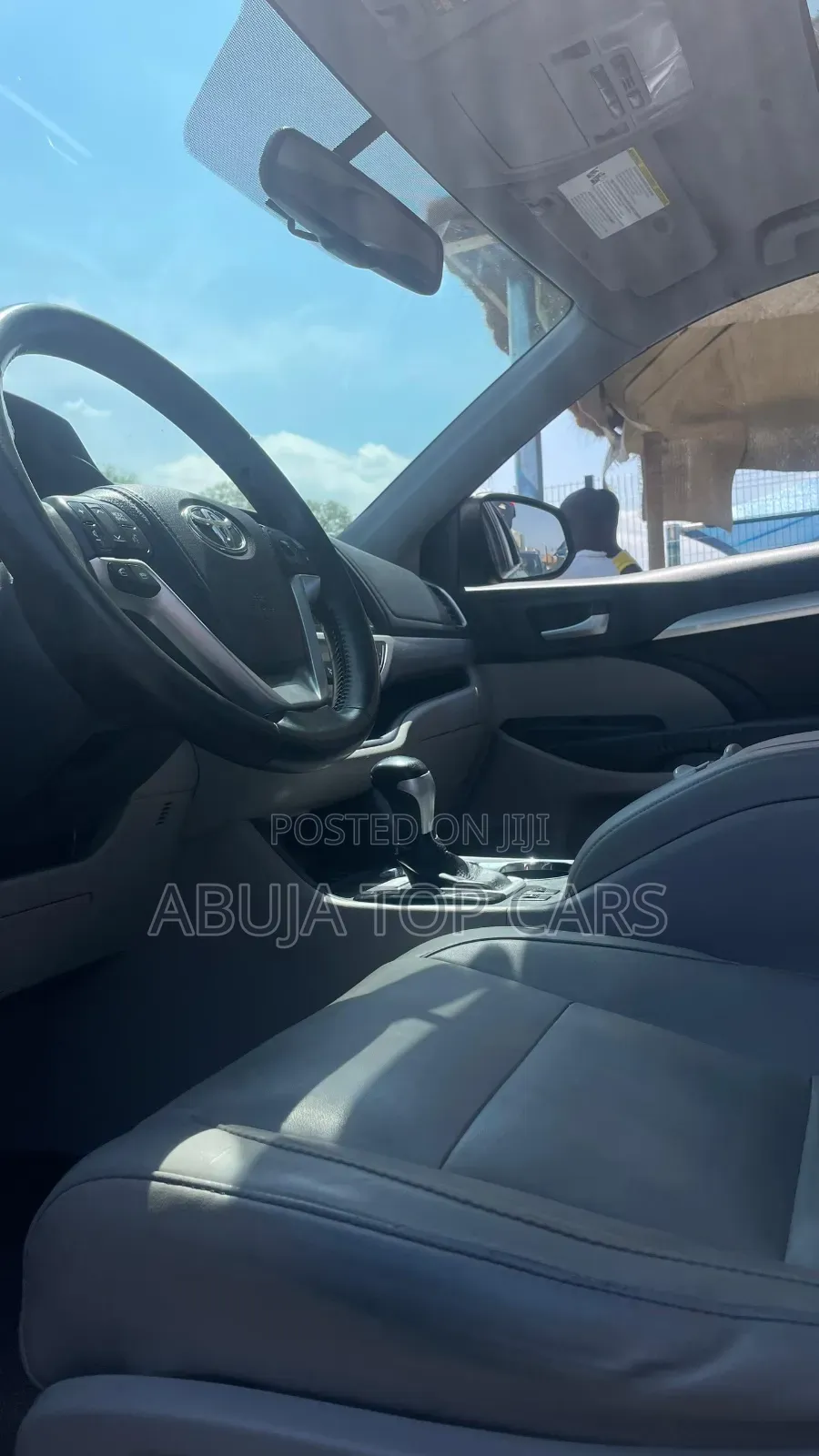 Toyota Highlander XLE 4x4 V6 (3.5L 6cyl 8A) 2018 Black