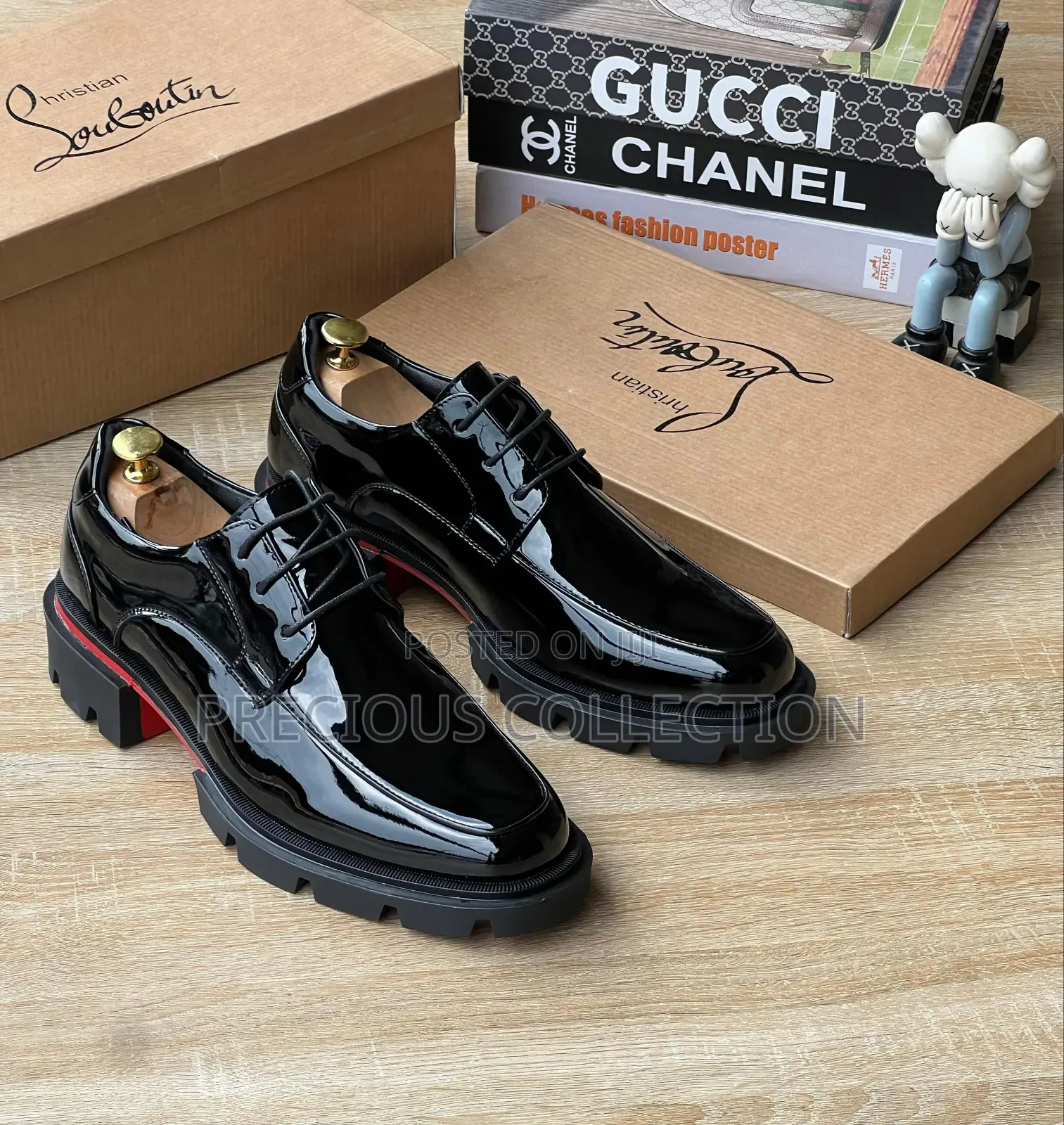 Men's Glossy Leather Christian Louboutin Lace Up Shoes