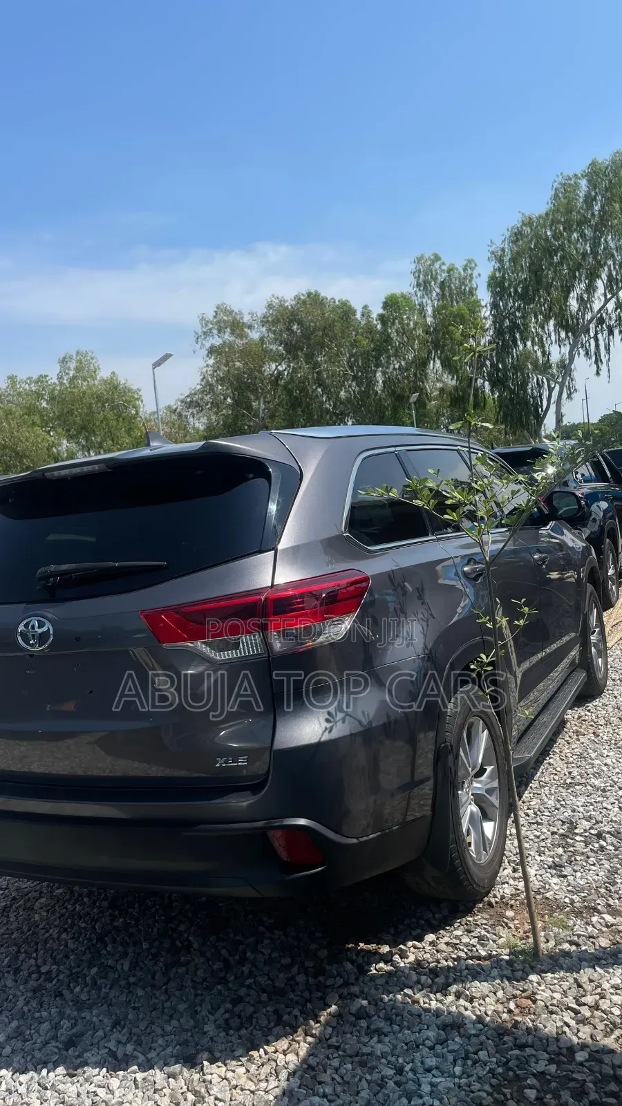Toyota Highlander XLE 4x2 V6 (3.5L 6cyl 8A) 2018 Gray