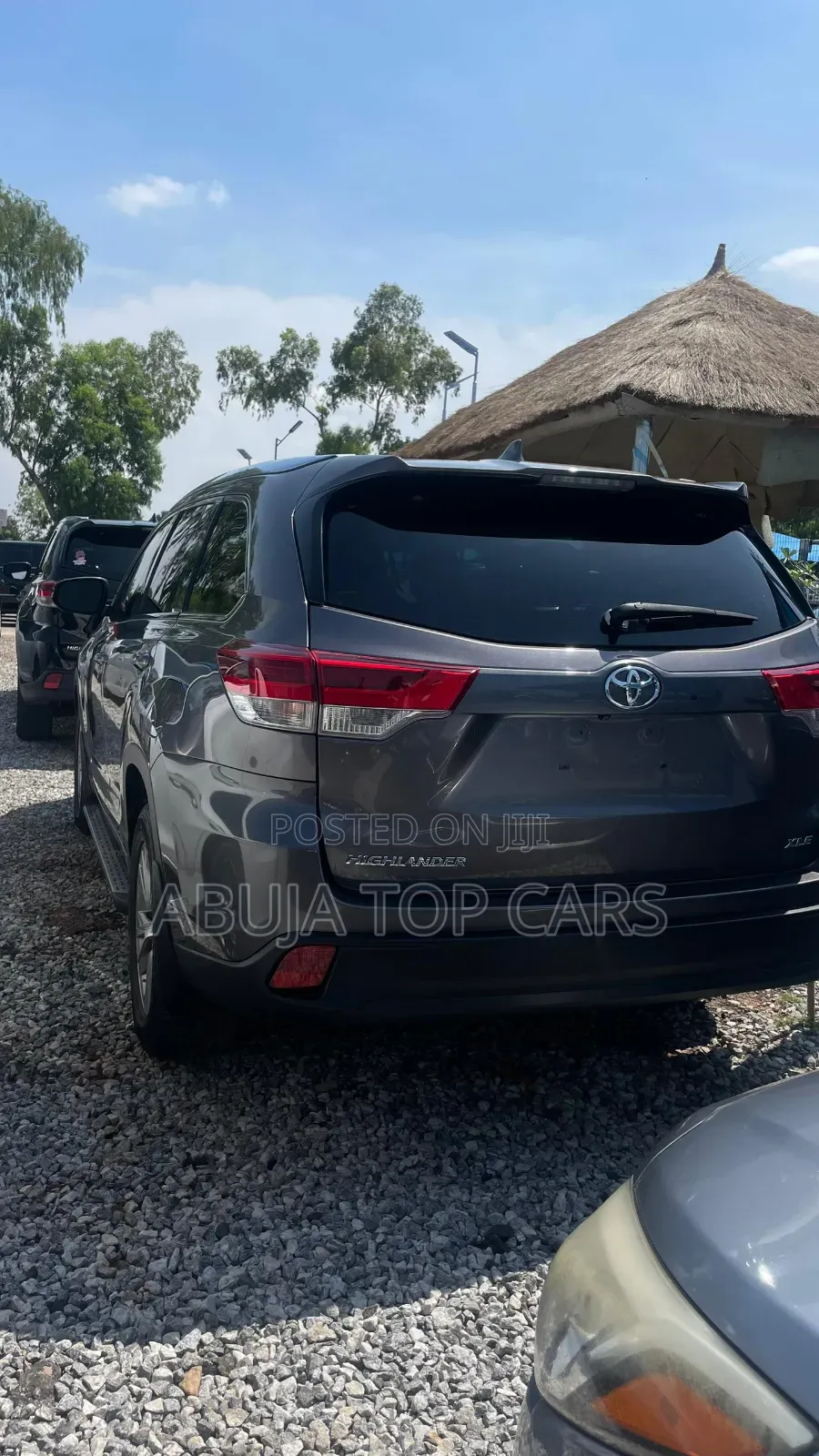 Toyota Highlander XLE 4x2 V6 (3.5L 6cyl 8A) 2018 Gray