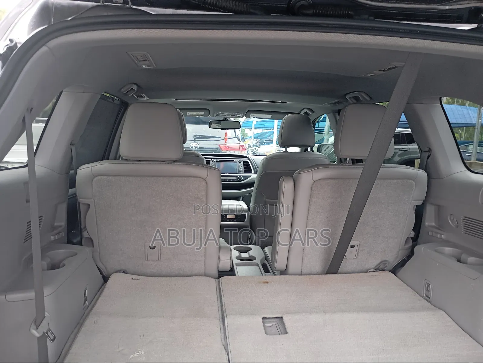 Toyota Highlander XLE 4x2 V6 (3.5L 6cyl 8A) 2018 Gray