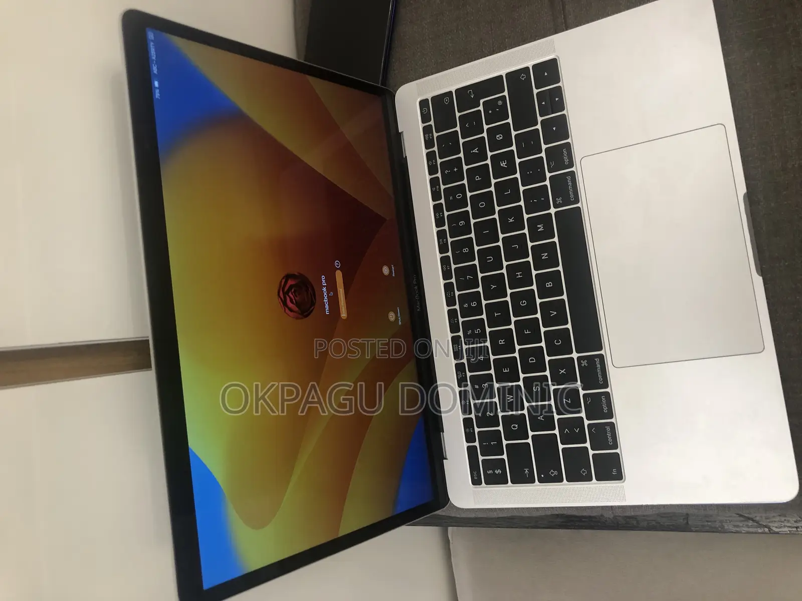 Laptop Apple MacBook Pro 2017 8GB Intel Core I5 SSD 256GB
