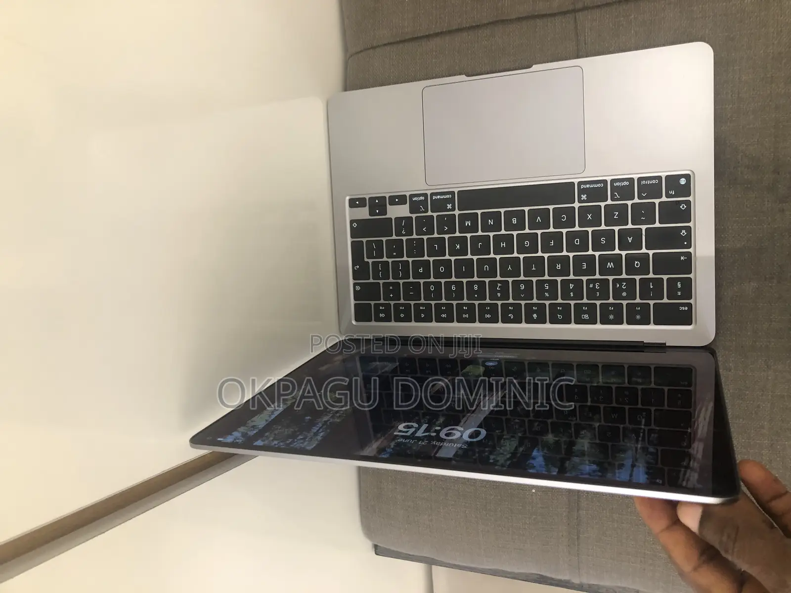 Laptop Apple MacBook Pro 2022 M2 8GB Intel SSD 512GB