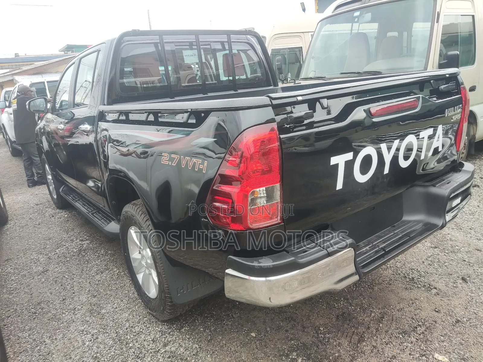 Toyota Hilux SR5 4x4 2018 Black