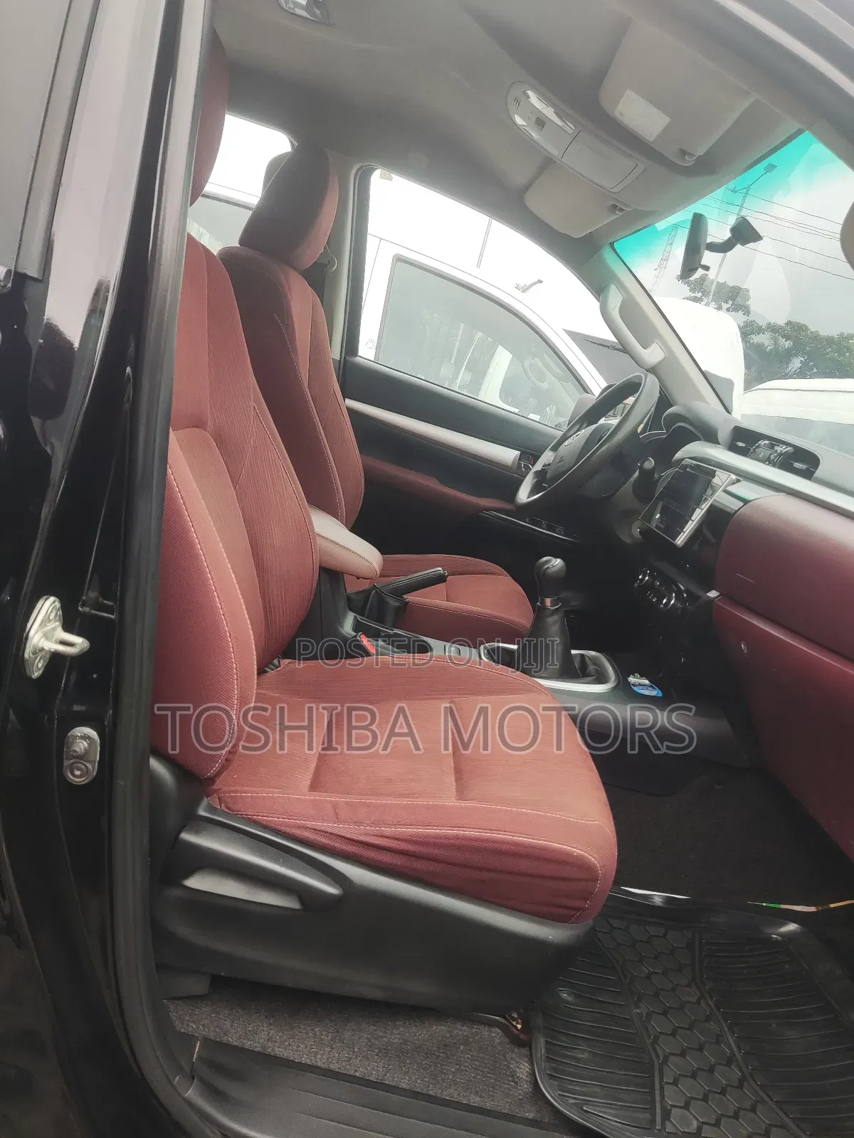 Toyota Hilux SR5 4x4 2018 Black