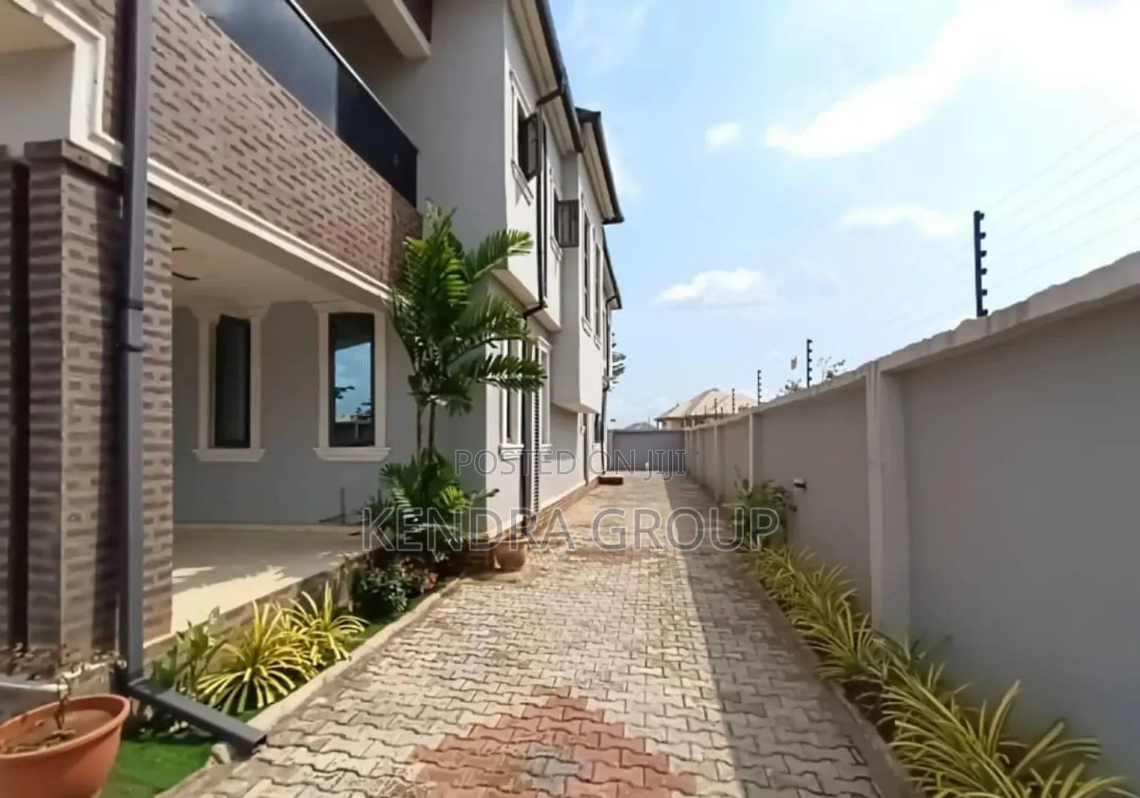 Furnished 5bdrm Duplex in Elepe, Ijede / Ikorodu for sale