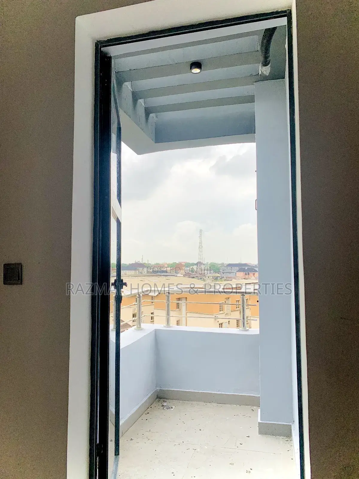 4bdrm Duplex in Iponri for rent