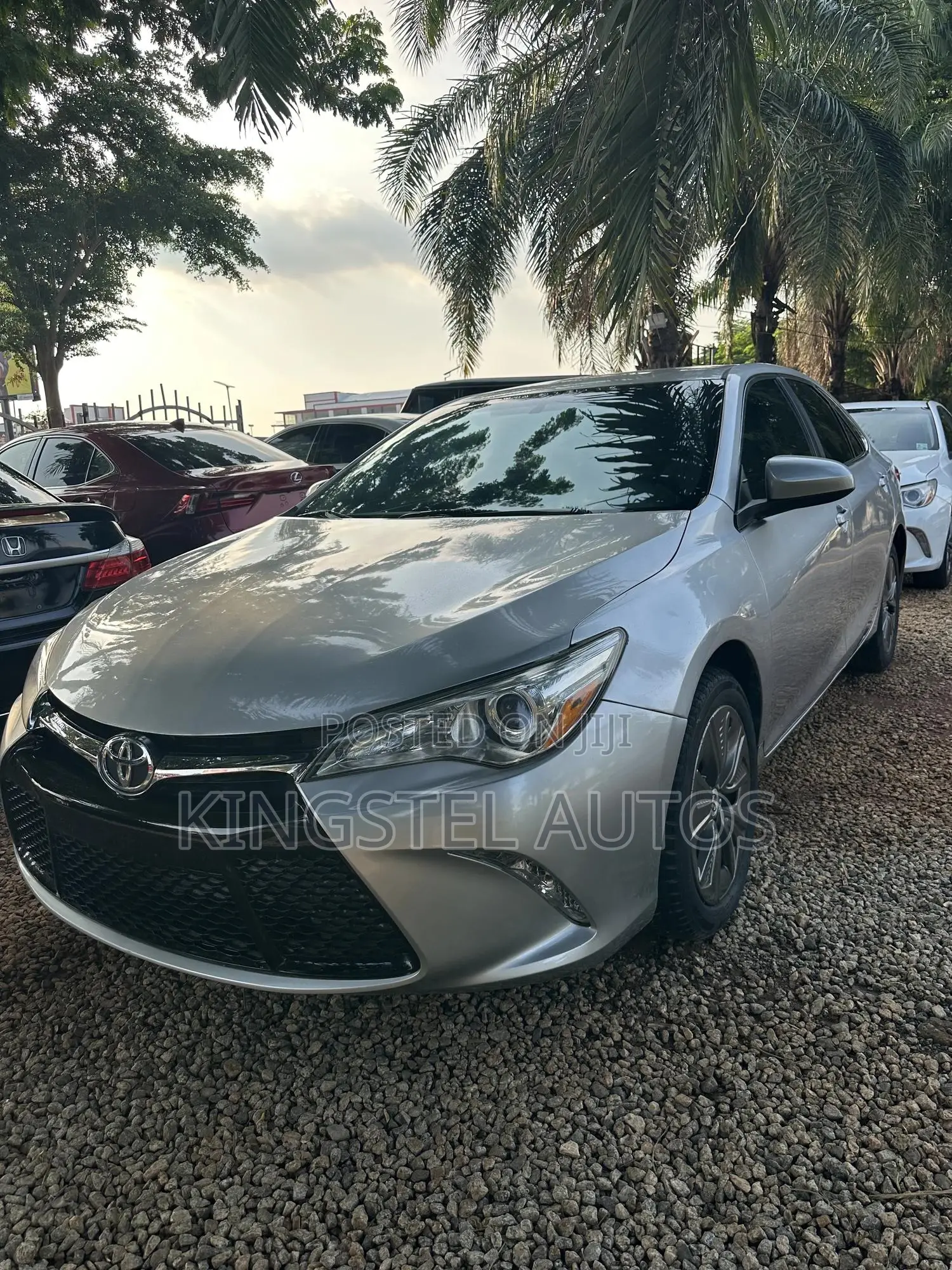 Toyota Camry LE 4dr Sedan (2.5L 4cyl 6A) 2016 Silver