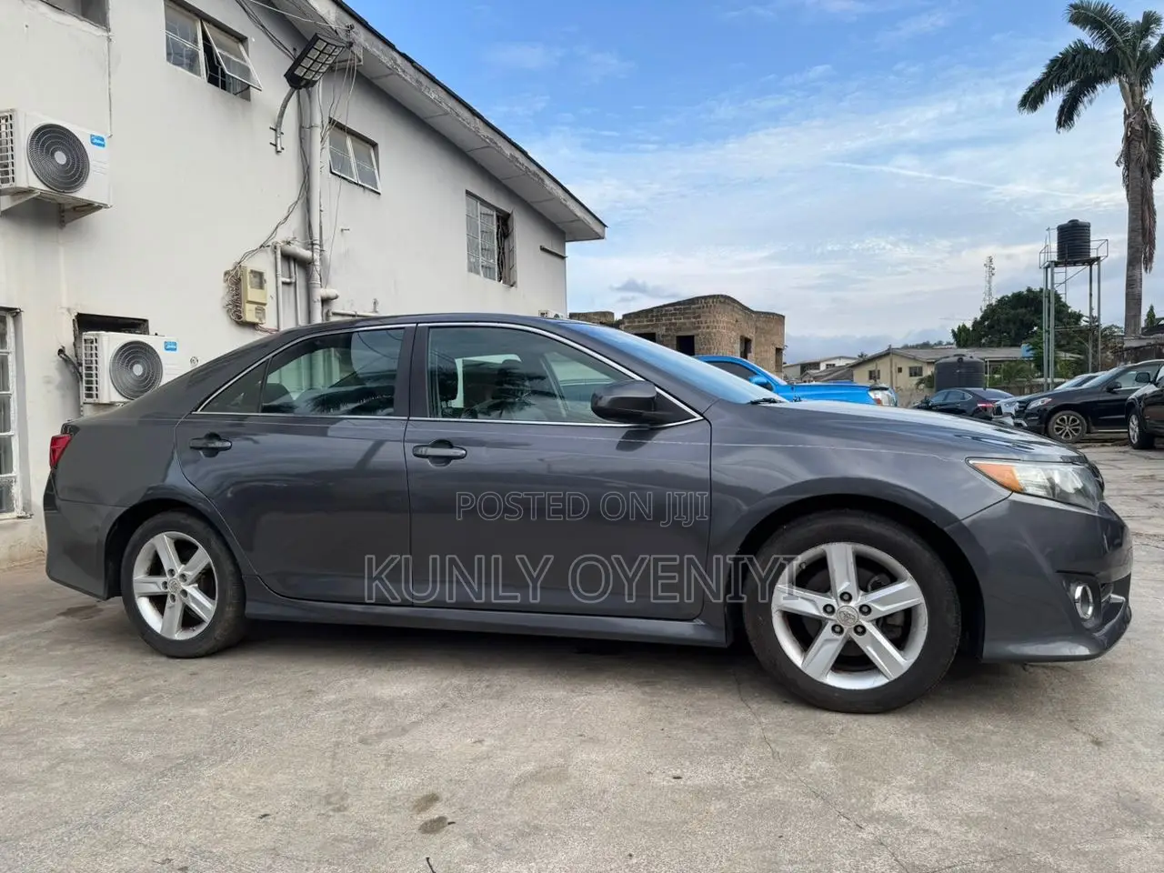 Toyota Camry SE Limited Edition 4dr Sedan (2.5L 4cyl 6A) 2012 Gray