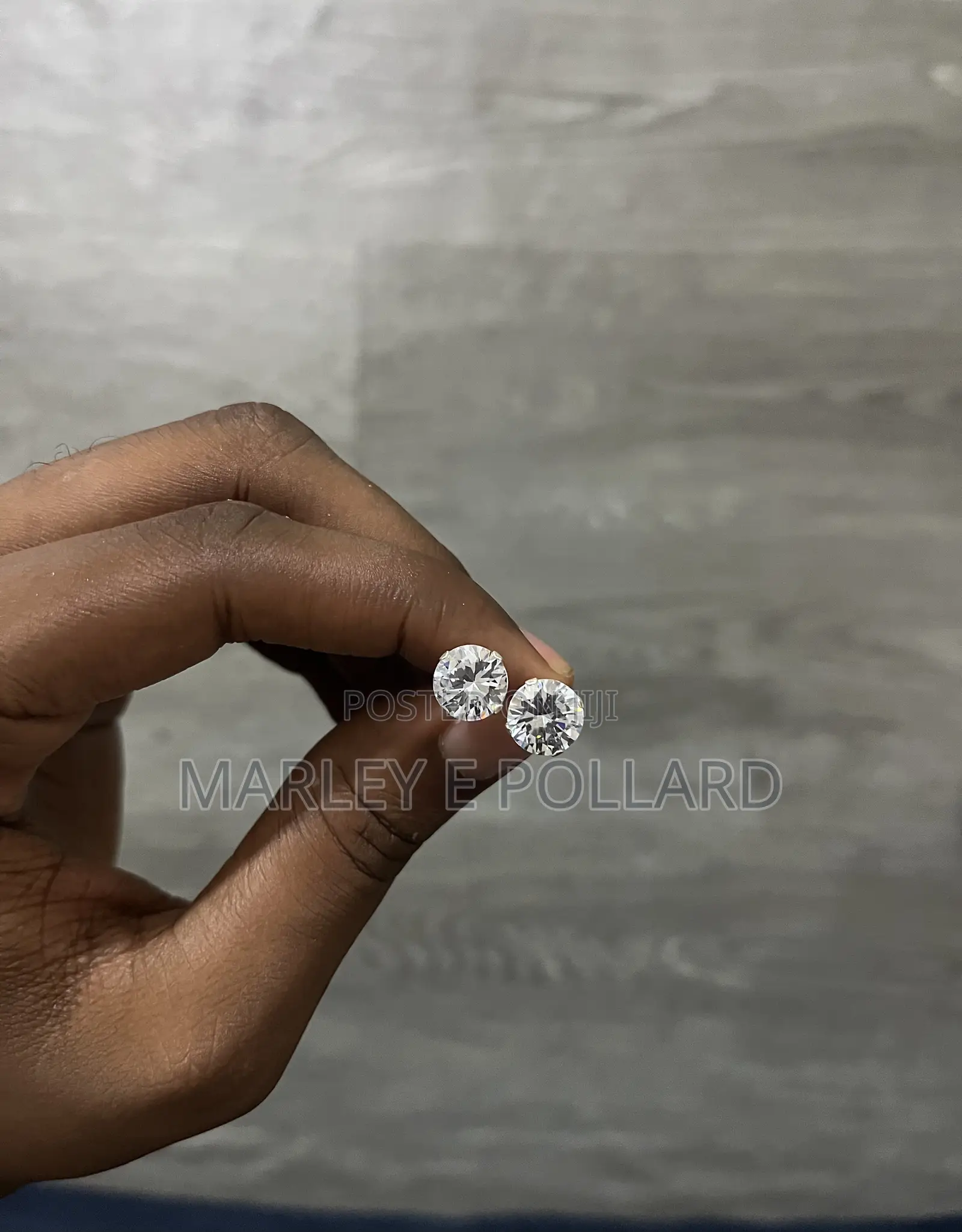 10mm Sterling Silver Cuhic Zirconia Earring