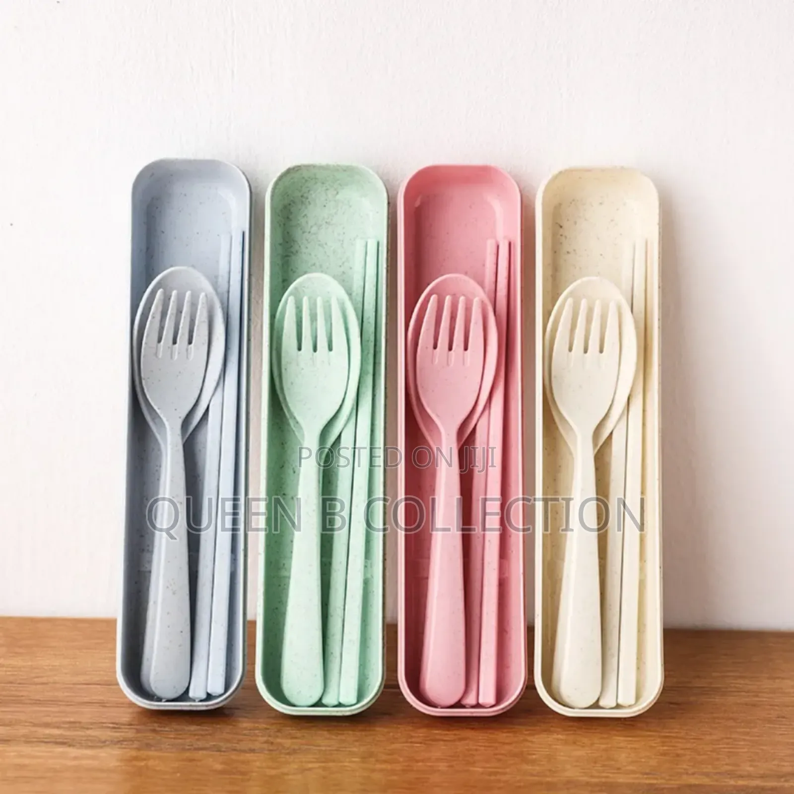 Kids Cutlery Set With Storage Box.