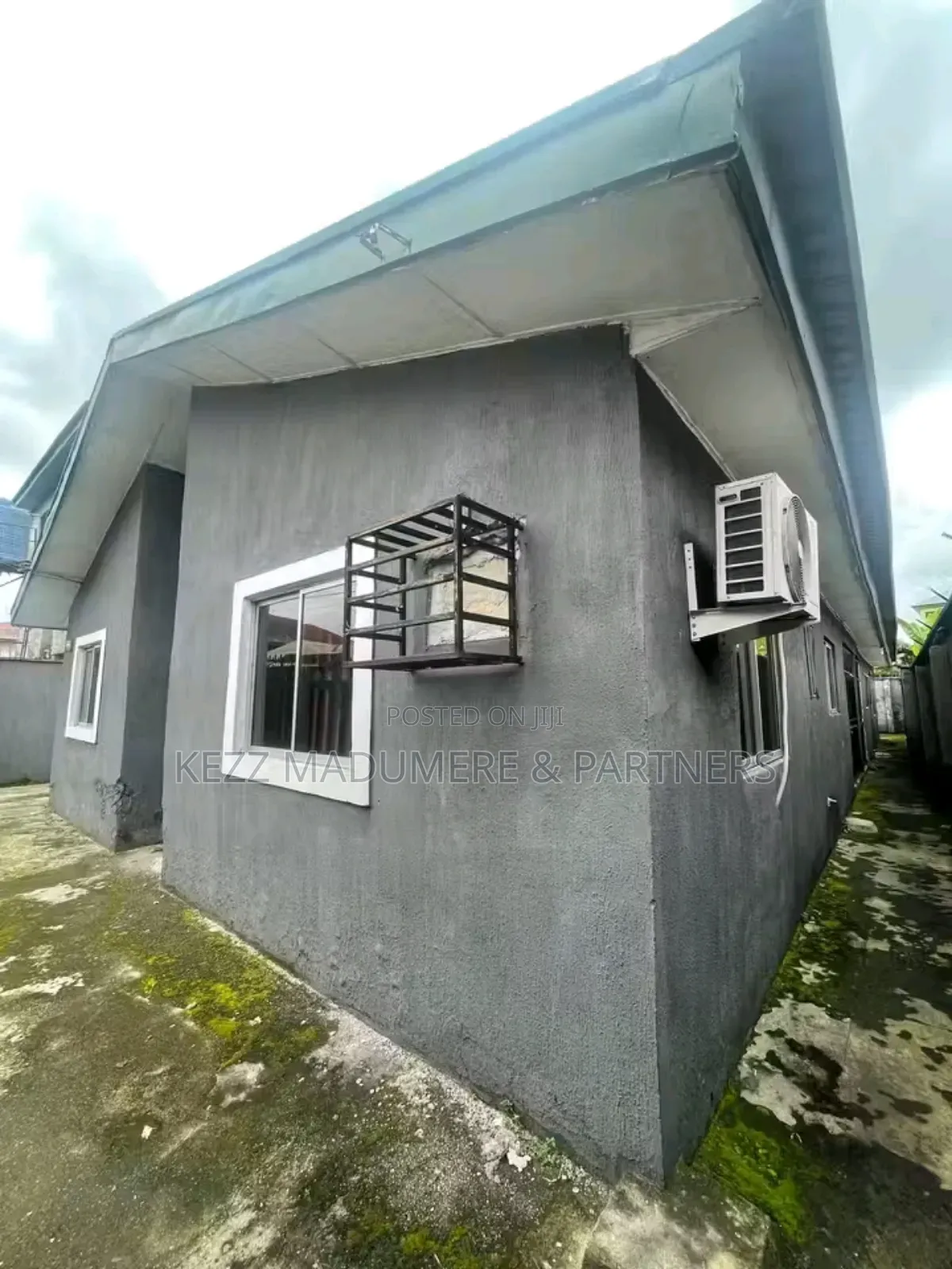 4bdrm Bungalow in Rumuodomaya Port for sale