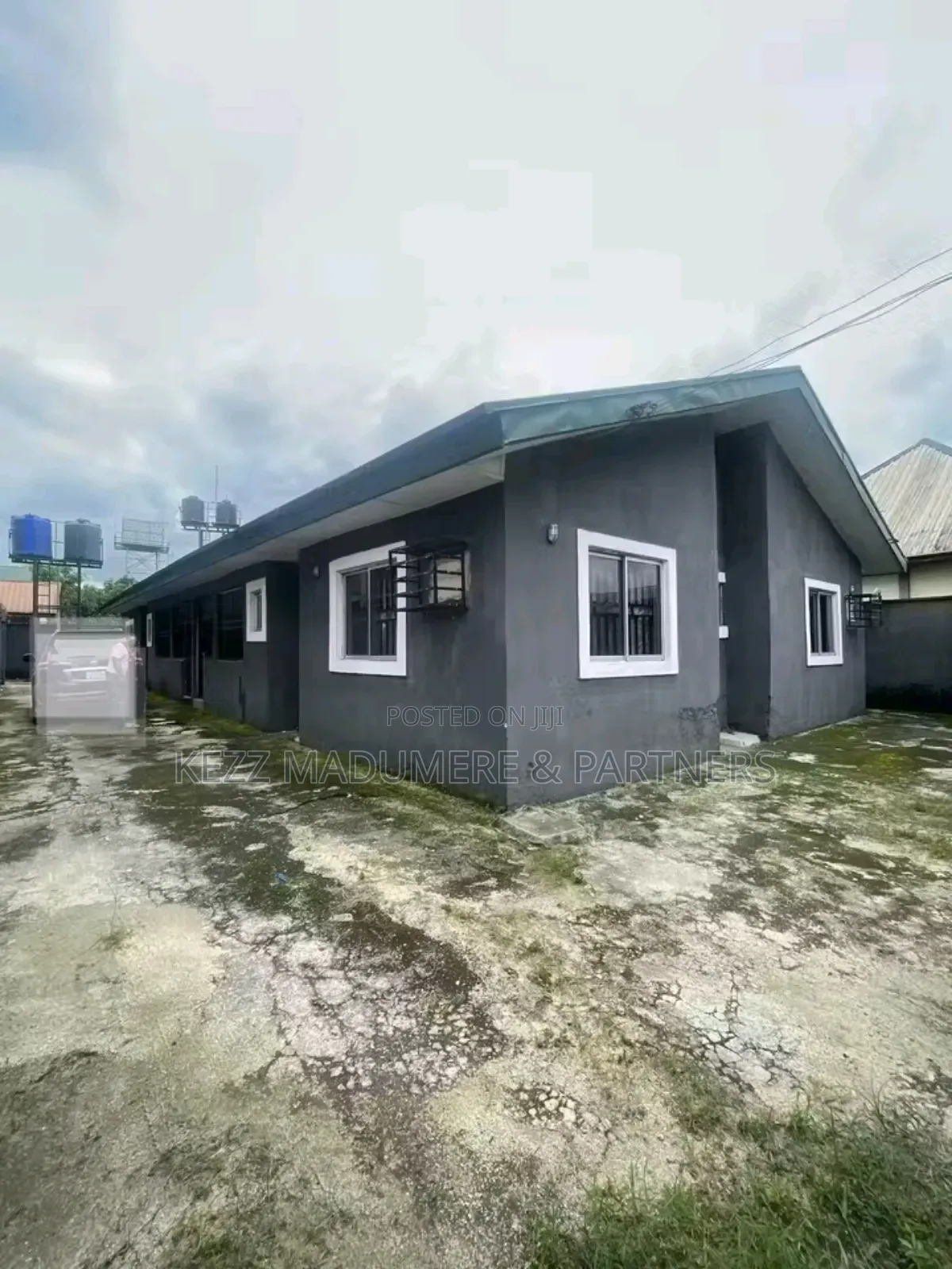 4bdrm Bungalow in Rumuodomaya Port for sale