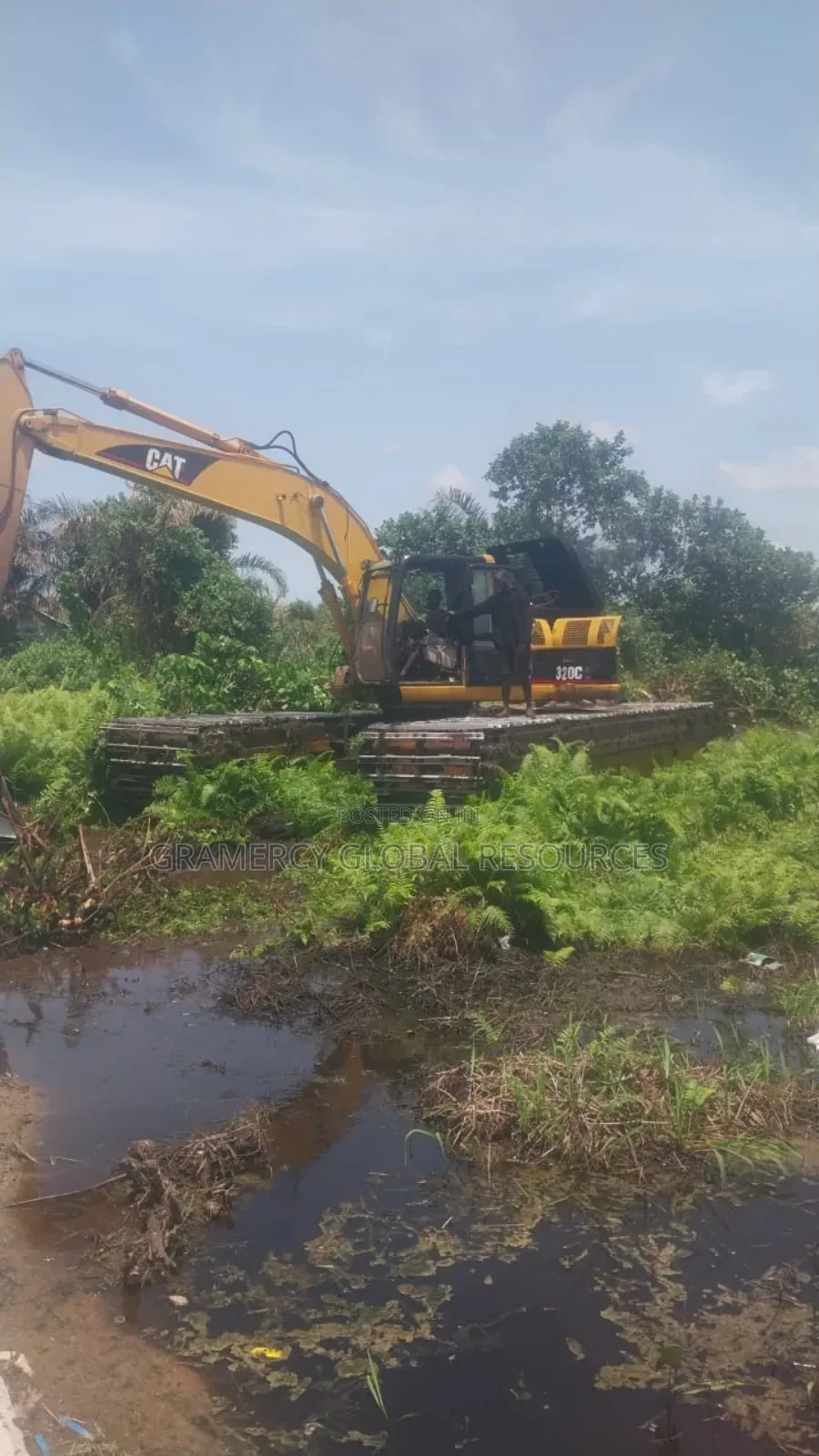 Clean Nigerian Used Swamp Buggies Excavator for Sale