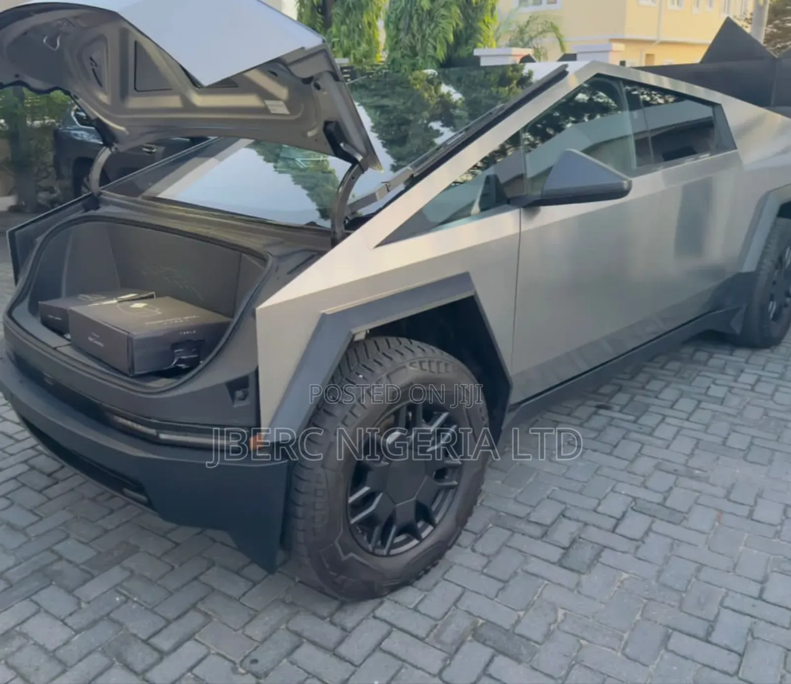 New Tesla Cybertruck 2024 Gray