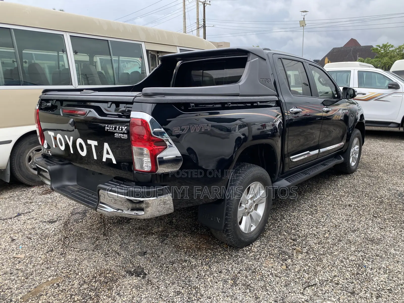 Toyota Hilux SR5 4x4 2019 Black