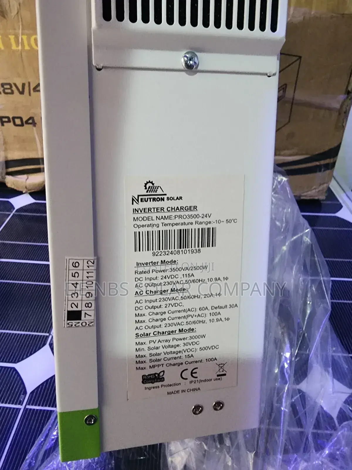 3.5kva 24v Neutron Solar Hybrid Inverter