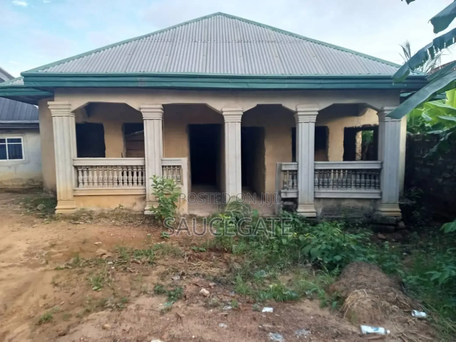 8bdrm Block of Flats in Nkere Onitsha for sale