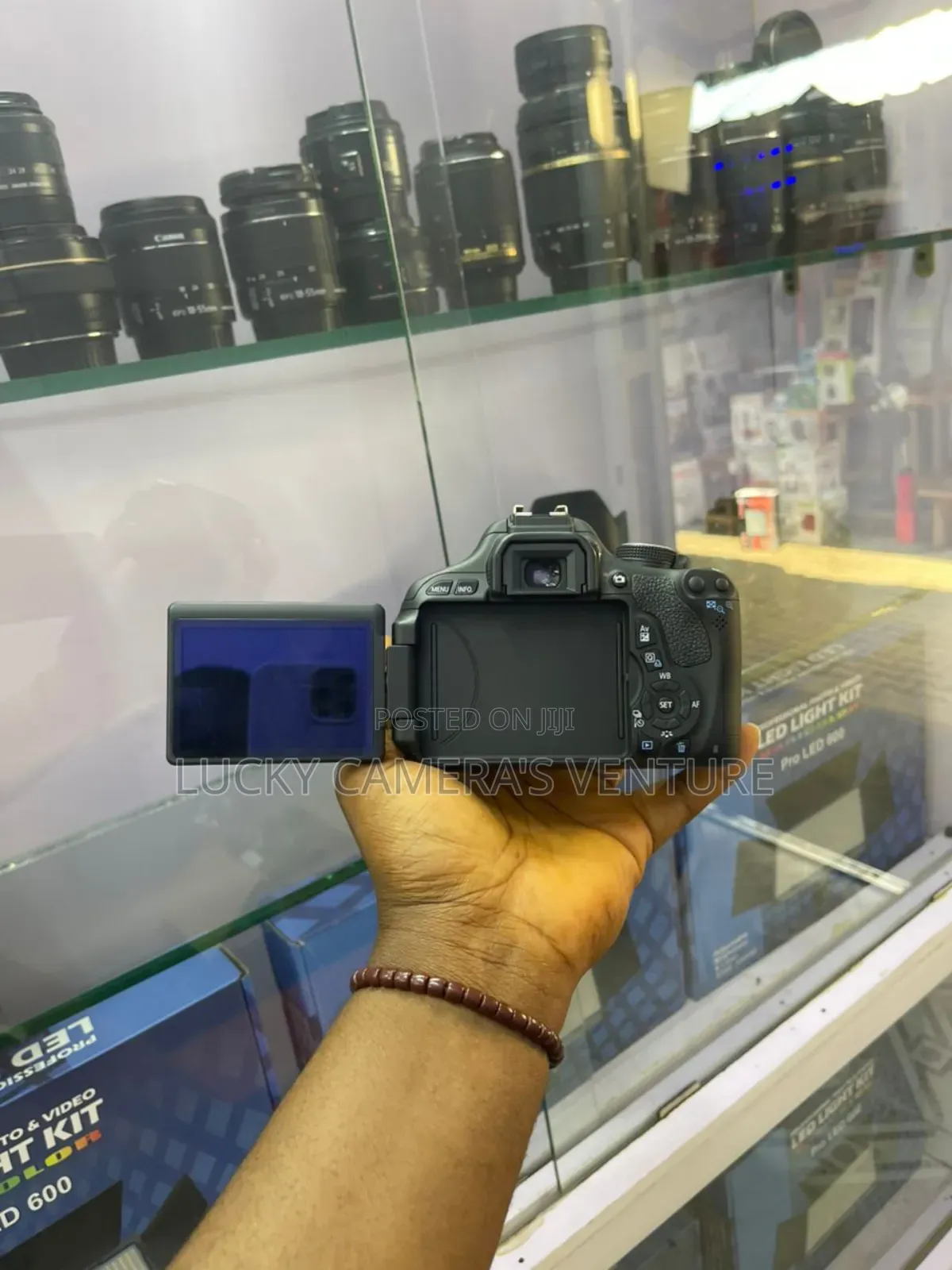 Canon 600d, With 18 - 55mm Lens