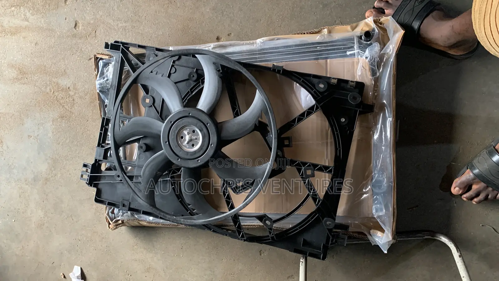 Radiator and Fan for Toyota Rav4 2020