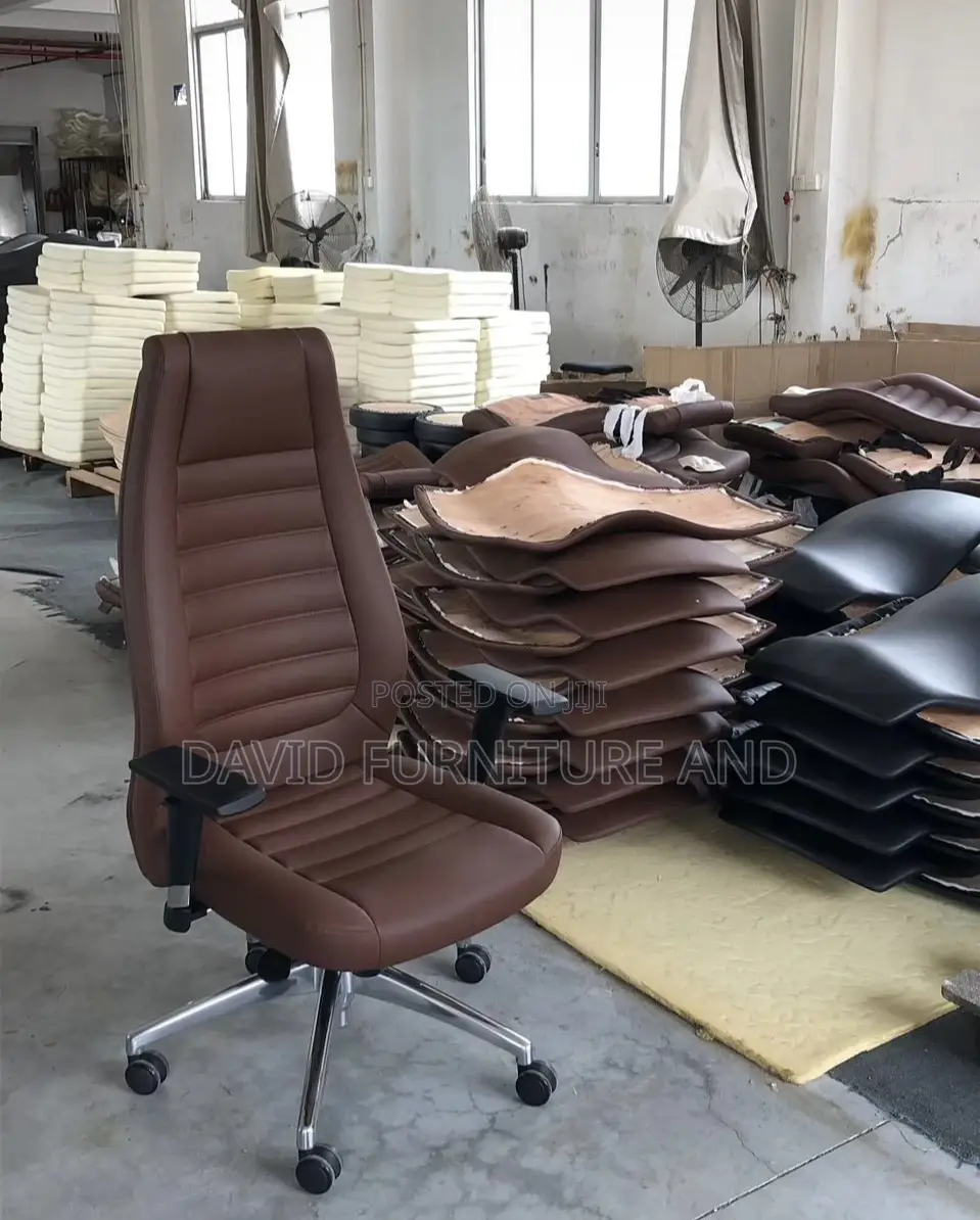 New Modern Office Chair (Leather)