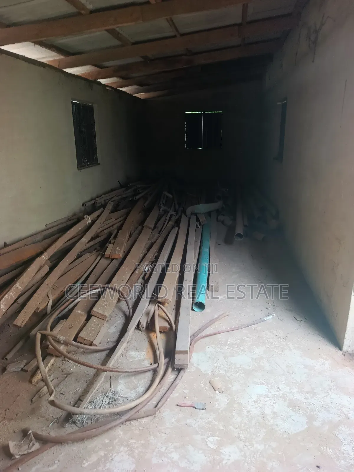Self Compound Warehouse Available for Lease at Toll Gate