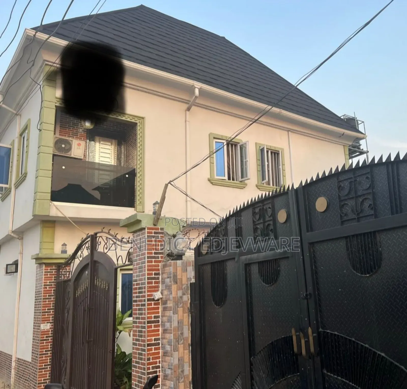 8bdrm Duplex in Harmony Estate for sale